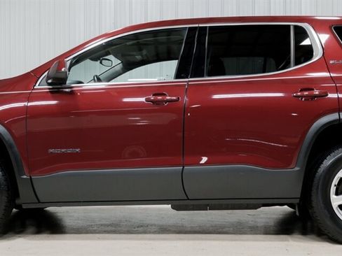 Used 2018 GMC Acadia SLE w/ LPO, Floor Liner Package image 2