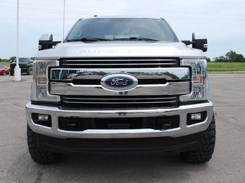 Used 2018 Ford F250 Lariat AWD/4WD image 8