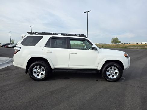 Used 2019 Toyota 4Runner SR5 image 4
