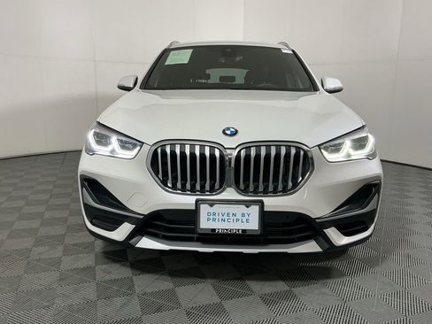 Certified 2022 BMW X1 xDrive28i w/ Premium Package image 3