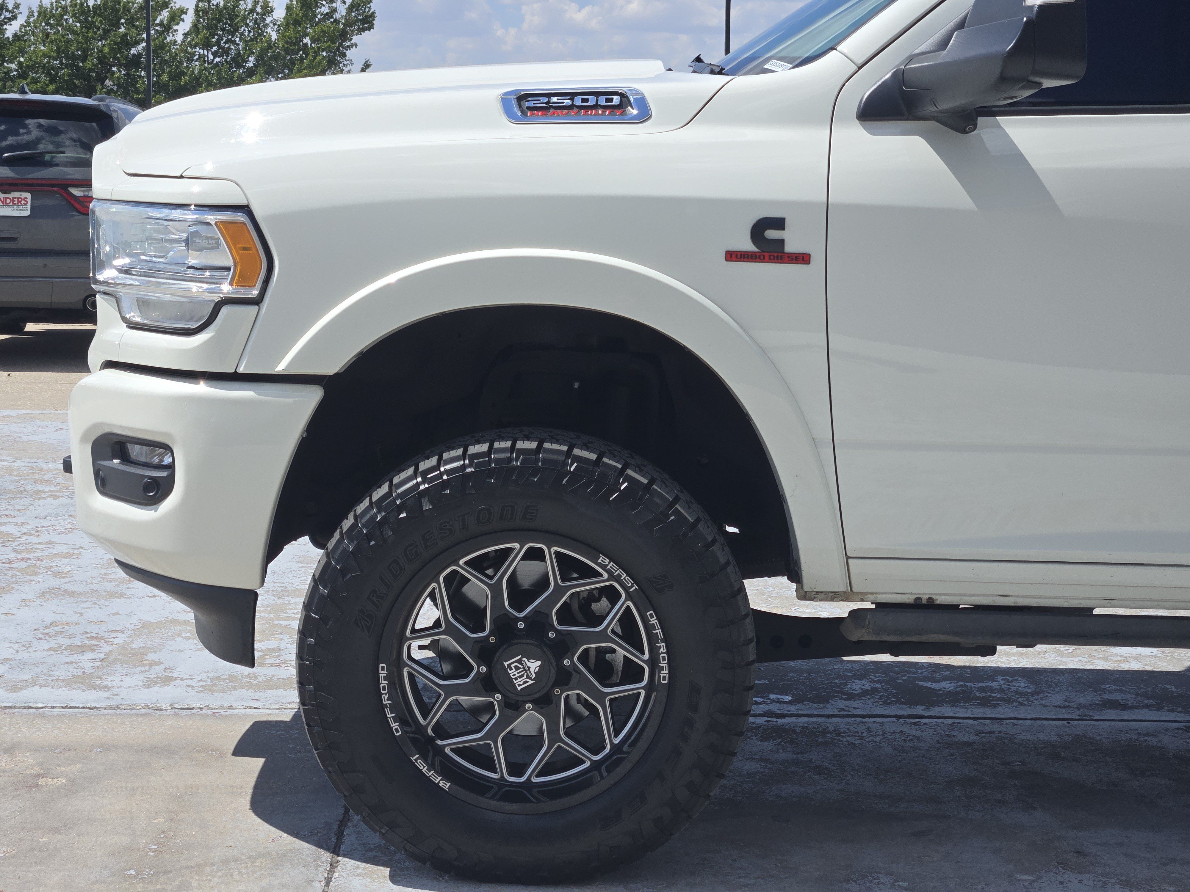 Used 2022 RAM 2500 Limited AWD/4WD image 9