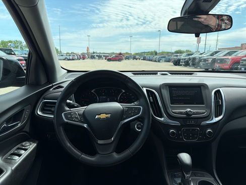 Used 2022 Chevrolet Equinox LT AWD/4WD image 13
