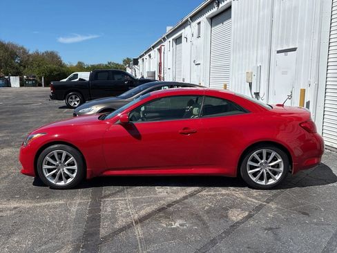 Used 2012 INFINITI G37 Convertible w/ Premium Pkg RWD image 4