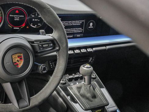 Used 2022 Porsche 911 GT3 RWD image 29