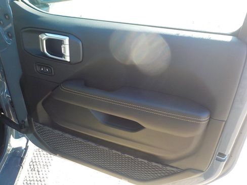 New 2026 Jeep Wrangler Unlimited Sahara image 17