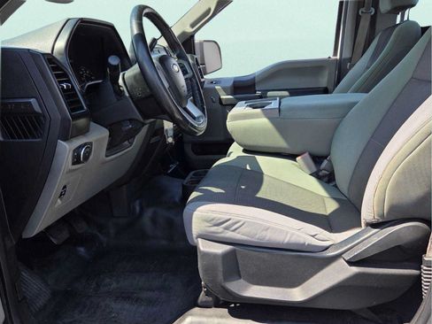 Used 2016 Ford F150 XL w/ Equipment Group 101A Mid RWD image 8