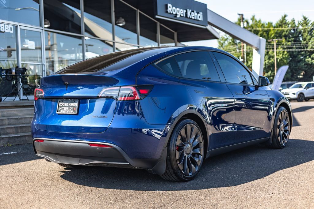 Used 2024 Tesla Model Y Performance AWD/4WD image 7