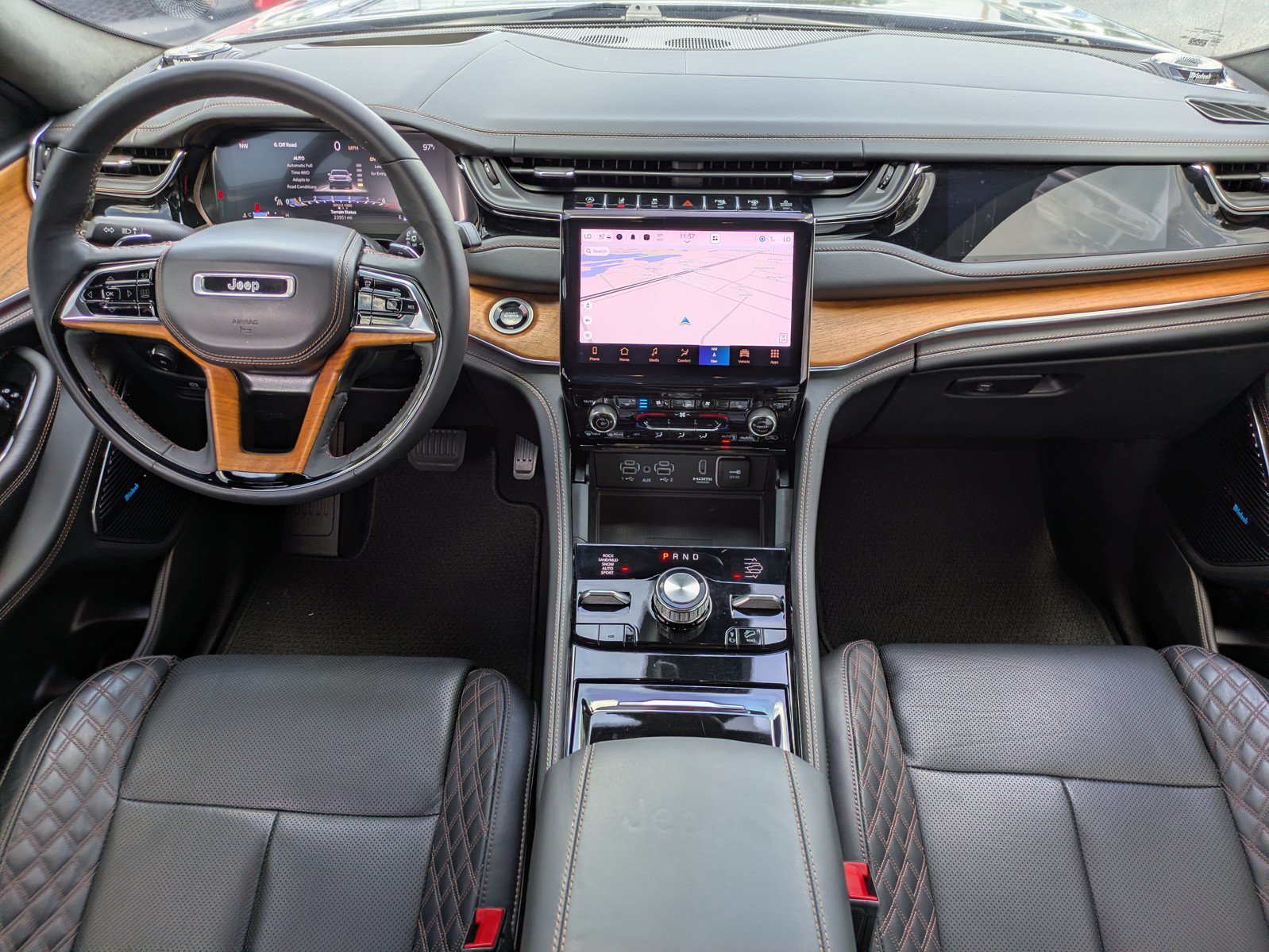 Used 2024 Jeep Grand Cherokee L Summit AWD/4WD image 14
