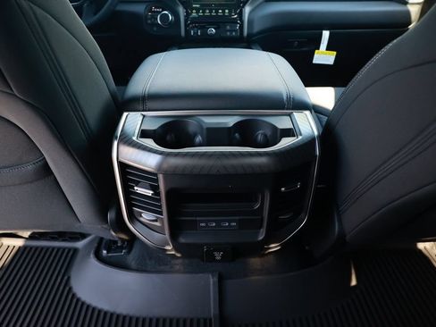 New 2026 RAM 1500 4x4 Crew Cab image 30