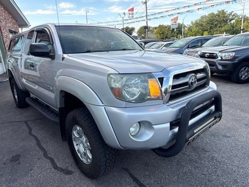 Used 2010 Toyota Tacoma 4x4 Access Cab V6 image 3