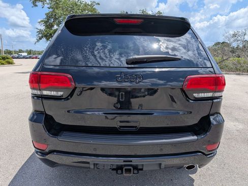 Used 2020 Jeep Grand Cherokee Altitude RWD image 6