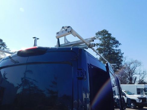 Used 2019 Ford Transit 250 148 Medium Roof image 35