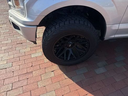 Used 2018 Ford F150 XLT RWD image 2