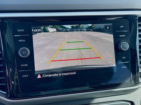 Used 2022 Volkswagen Atlas Cross Sport SE image 13