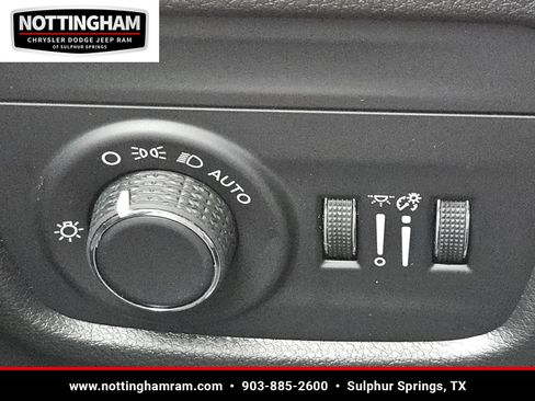 New 2025 Jeep Grand Cherokee Altitude image 14