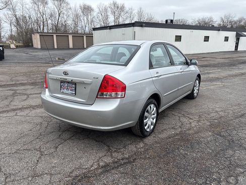 Used 2009 Kia Spectra EX image 5