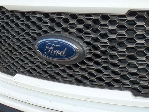 Used 2019 Ford F150 Lariat w/ Equipment Group 502A Luxury image 12