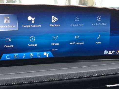 Used 2025 Cadillac XT4 Premium Luxury image 28