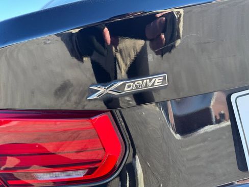 Used 2017 BMW 330i xDrive 330i xDrive Sedan image 15