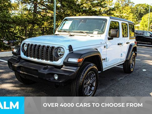 Used 2025 Jeep Wrangler Unlimited Sport AWD/4WD image 3