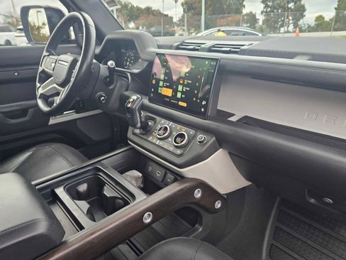 Used 2022 Land Rover Defender 110 X-Dynamic HSE image 12