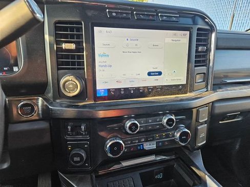 Used 2023 Ford F350 Lariat w/ Lariat Ultimate Package AWD/4WD image 5