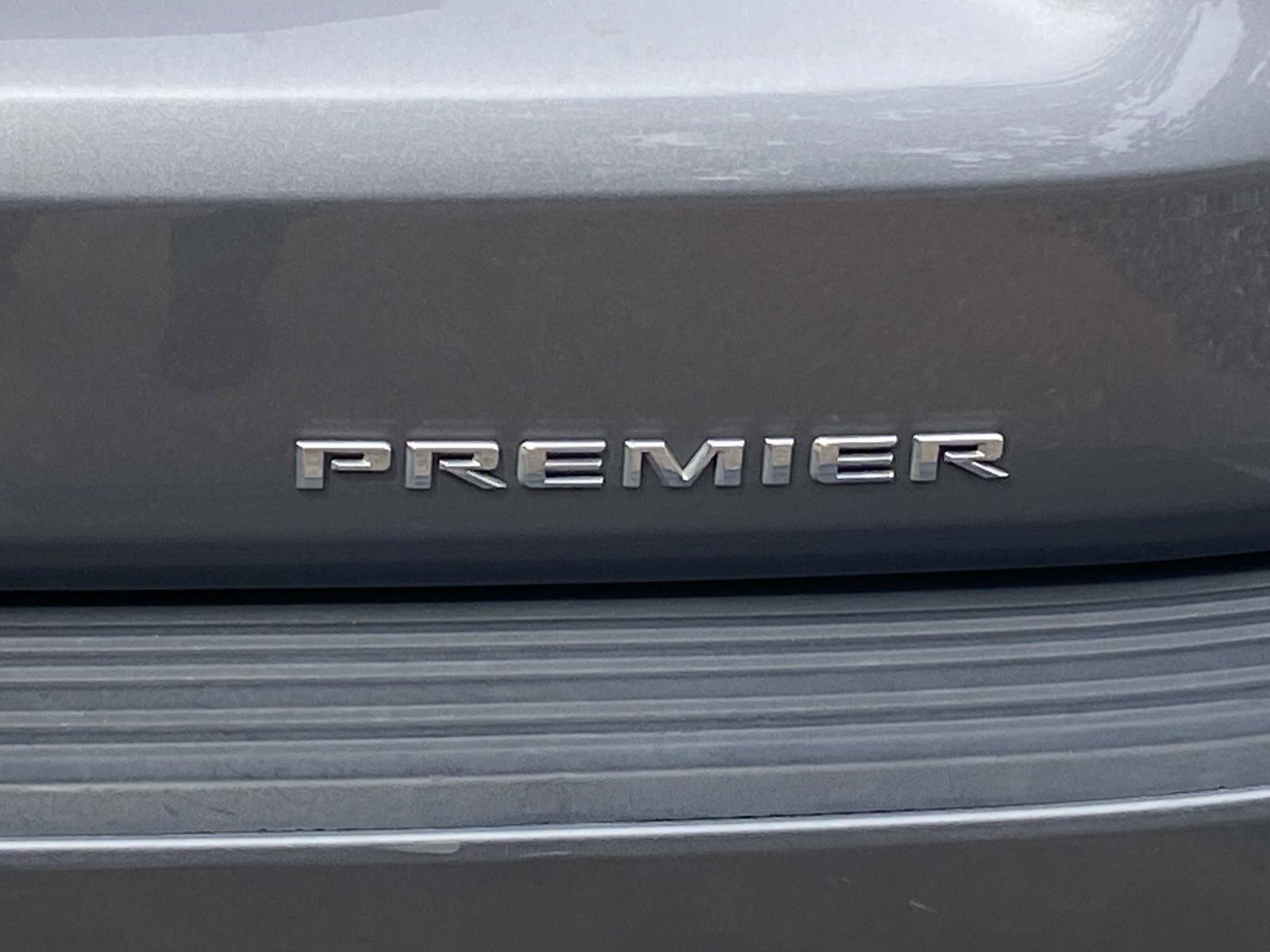 Used 2021 Chevrolet Tahoe Premier w/ Premium Package RWD image 12