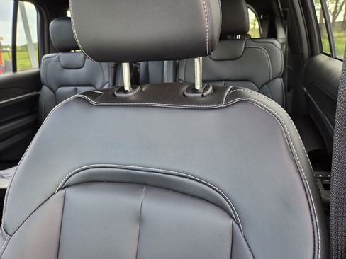 New 2026 Jeep Grand Cherokee L Limited w/ Limited Altitude Package RWD image 15