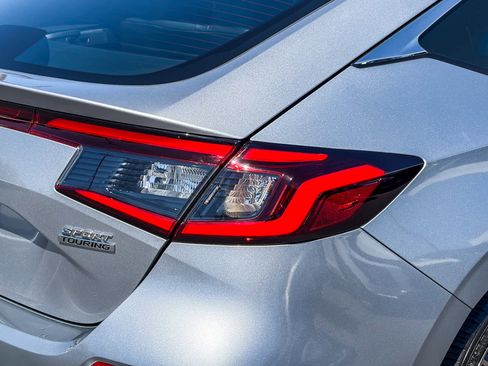 Used 2024 Honda Civic Sport Touring image 8
