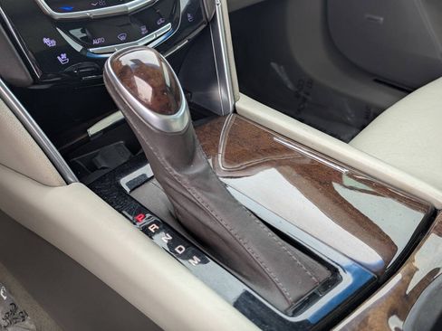 Used 2013 Cadillac XTS Platinum FWD image 33