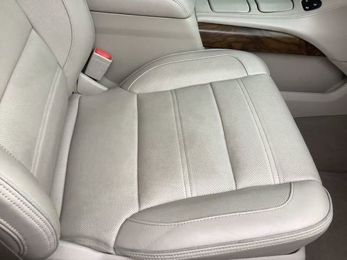 Used 2019 GMC Yukon Denali AWD/4WD image 17