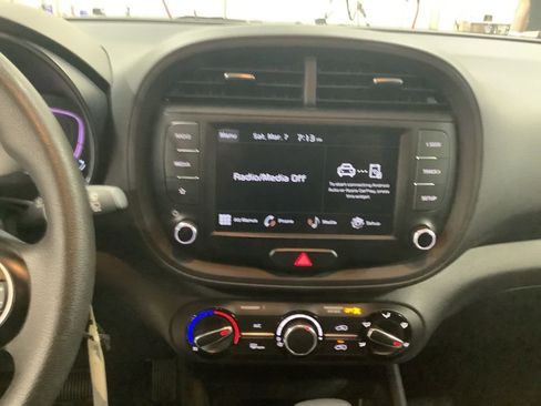 Certified 2023 Kia Soul LX image 17