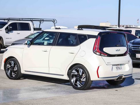 Used 2023 Kia Soul GT-Line FWD image 4