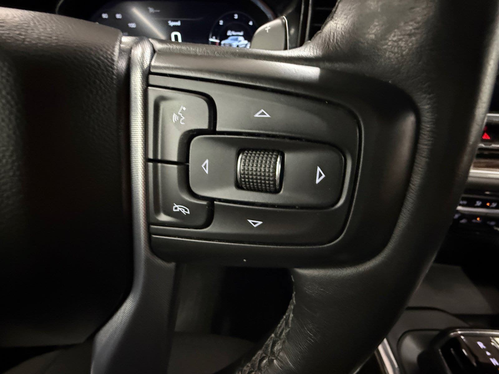 Used 2022 GMC Sierra 1500 Elevation AWD/4WD image 18