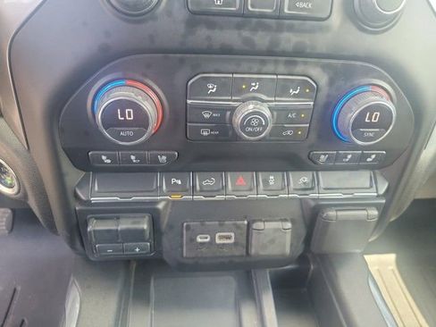 Used 2022 Chevrolet Silverado 2500 LTZ w/ LTZ Convenience Package image 21