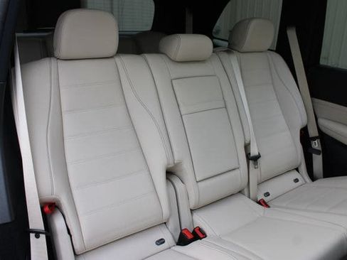 Used 2026 Mercedes-Benz GLS 580 4MATIC image 16