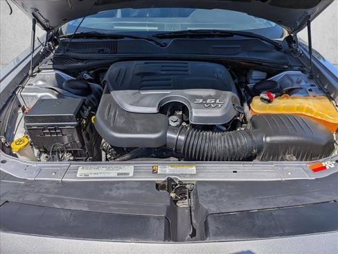 Used 2011 Dodge Challenger RWD image 20