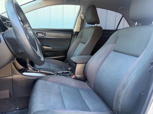 Used 2017 Toyota Corolla LE FWD image 12