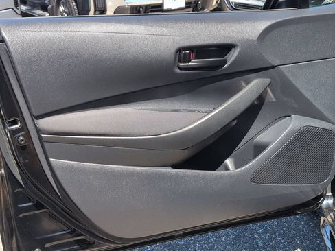 Used 2023 Toyota Corolla LE FWD image 10