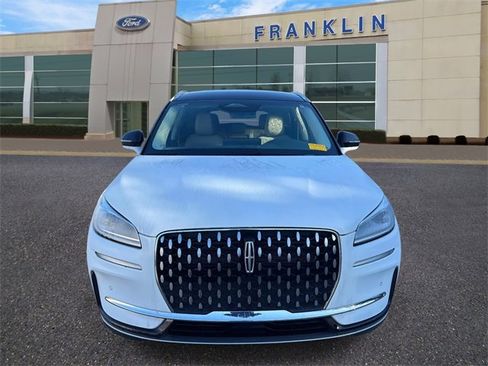 Certified 2024 Lincoln Corsair Reserve w/ Equipment Group 201A image 2