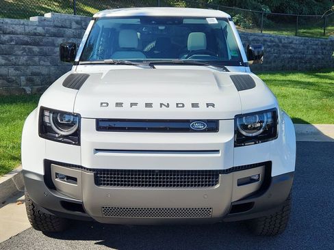Used 2026 Land Rover Defender 110 S AWD/4WD image 8