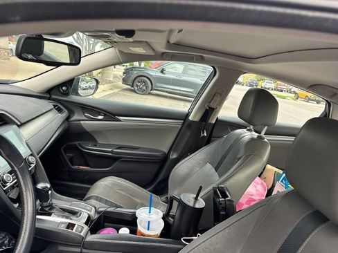 Used 2016 Honda Civic Touring image 13