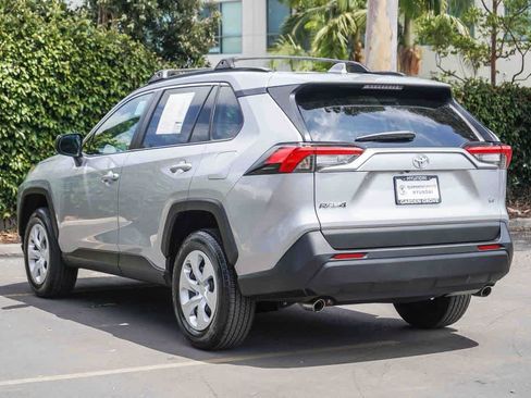 Used 2021 Toyota RAV4 LE w/ Carpet Mat Package (TMS) FWD image 6