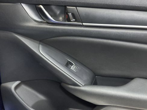 Used 2020 Honda Accord Sport image 35