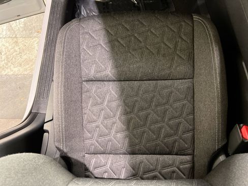 Used 2025 Nissan Kicks SV image 21