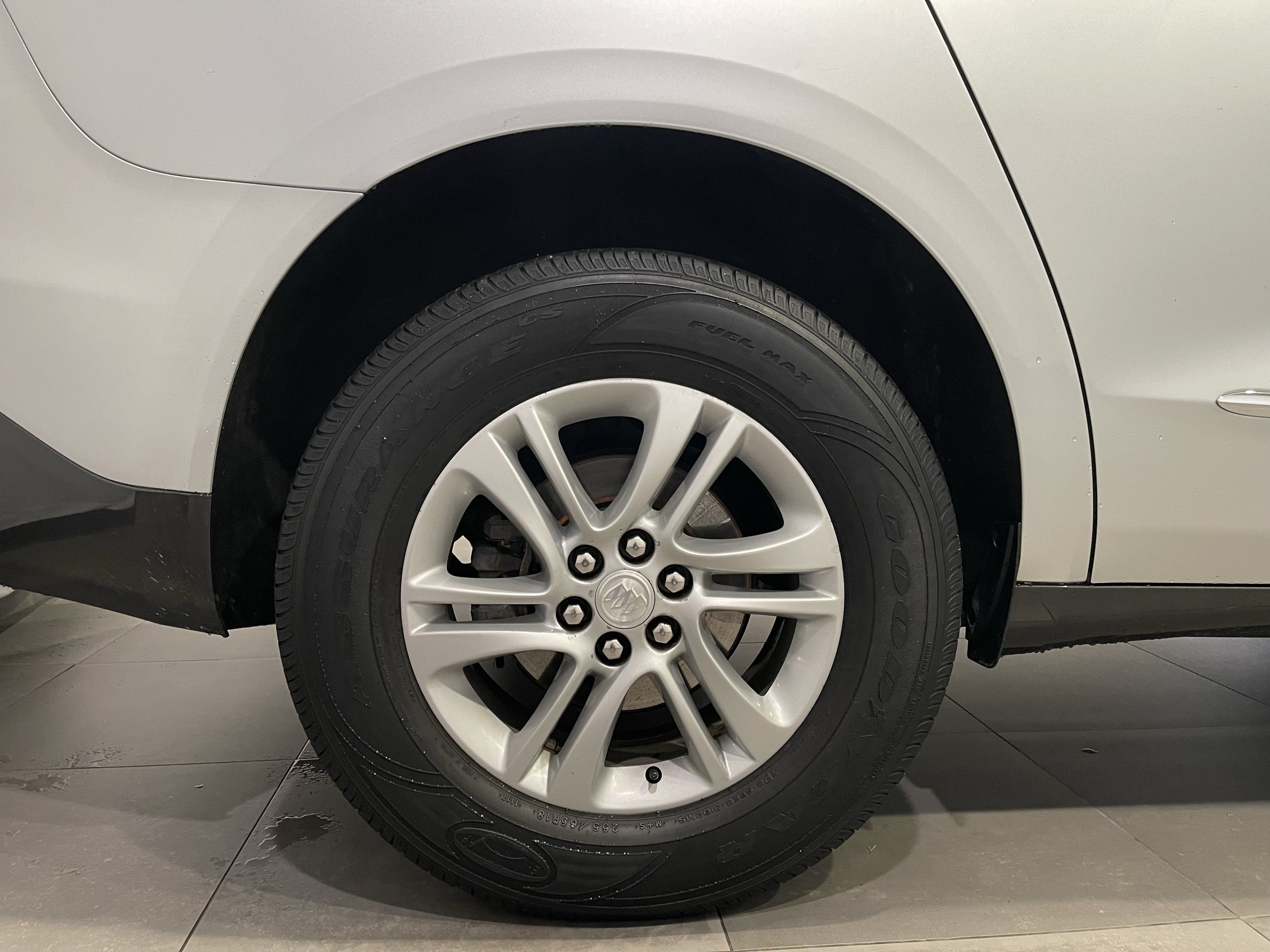 Used 2019 Buick Enclave Essence AWD/4WD image 9