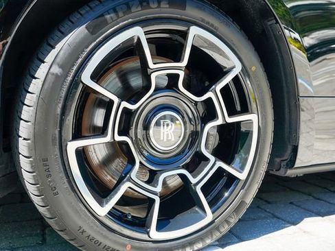 Used 2018 Rolls-Royce Dawn image 41