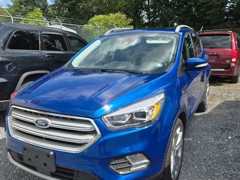 Used 2019 Ford Escape Titanium AWD/4WD image 3