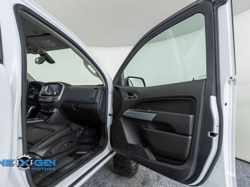 Used 2022 Chevrolet Colorado ZR2 image 36