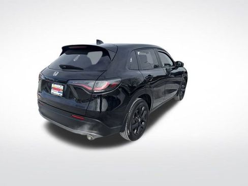 Certified 2025 Honda HR-V Sport image 5